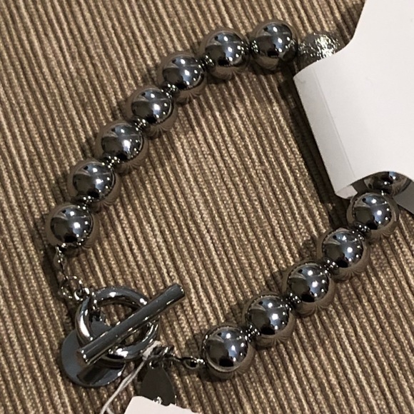 Silver Tone Bead “Toggle” Bracelet - Picture 2 of 5